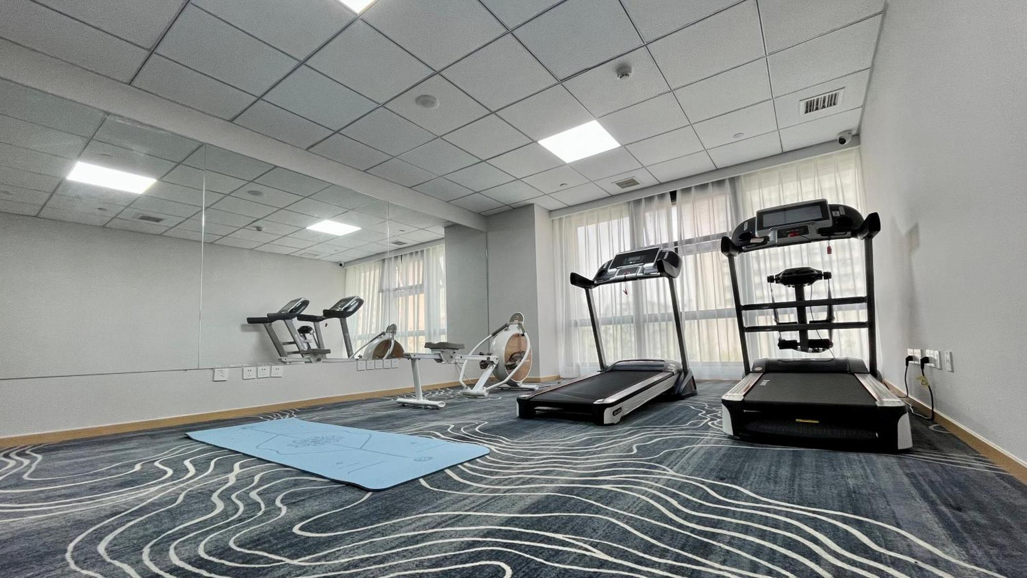 Holiday Inn Express Qingdao City Center By Ihg Exterior foto
