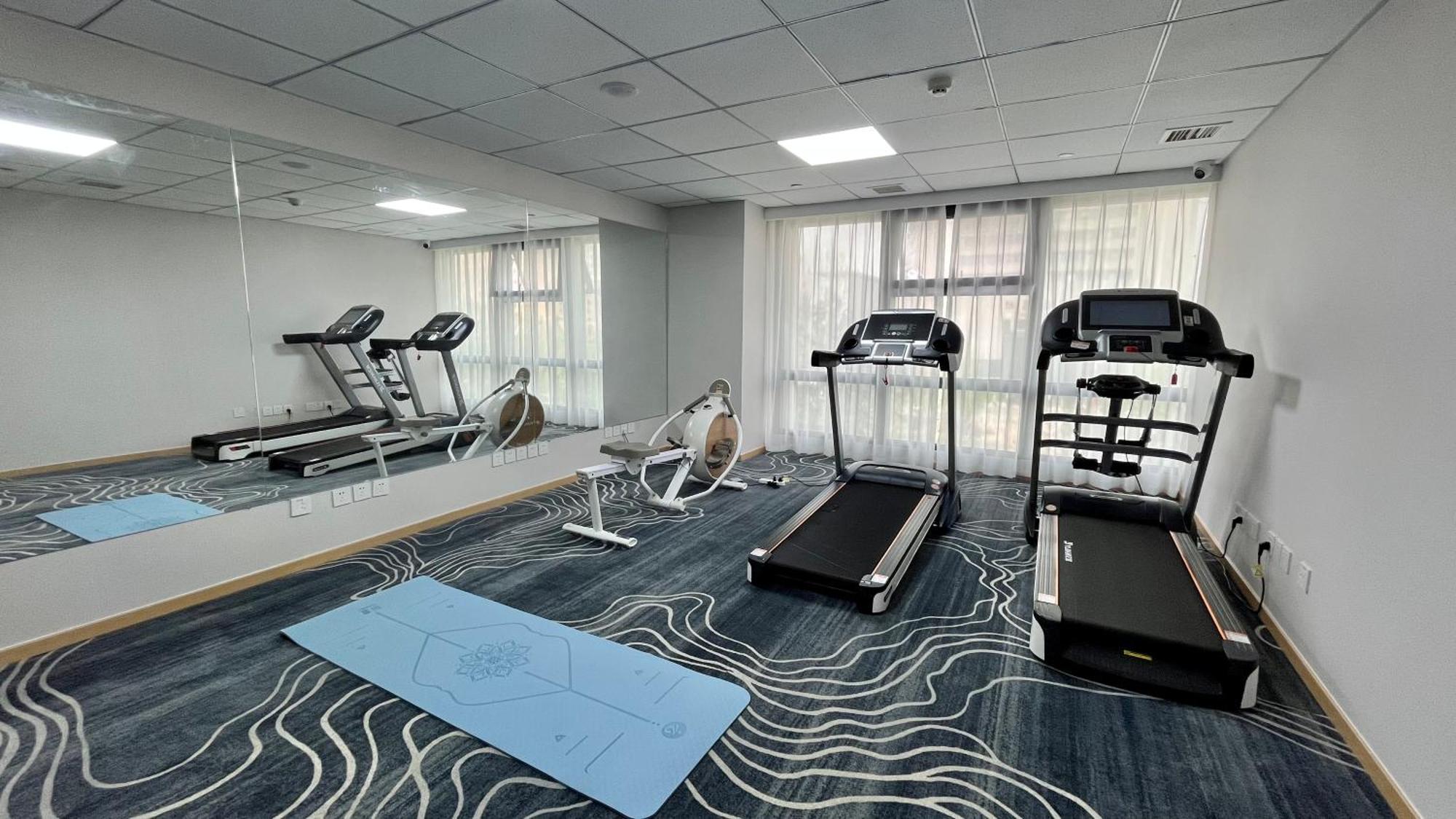 Holiday Inn Express Qingdao City Center By Ihg Exterior foto